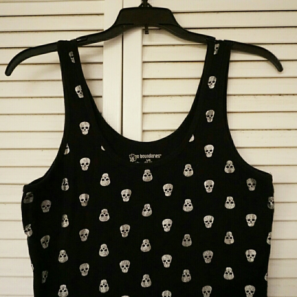 Silver Skulls Tank Top